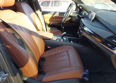 2018 BMW X5 xDrive35I z USA, uszkodzony, nr VIN 5UXKR0C58J0X99855